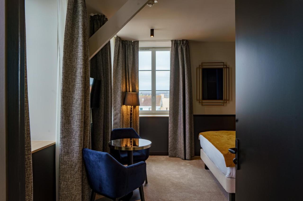 Hotel De La Plage Lion-sur-Mer Eksteriør billede