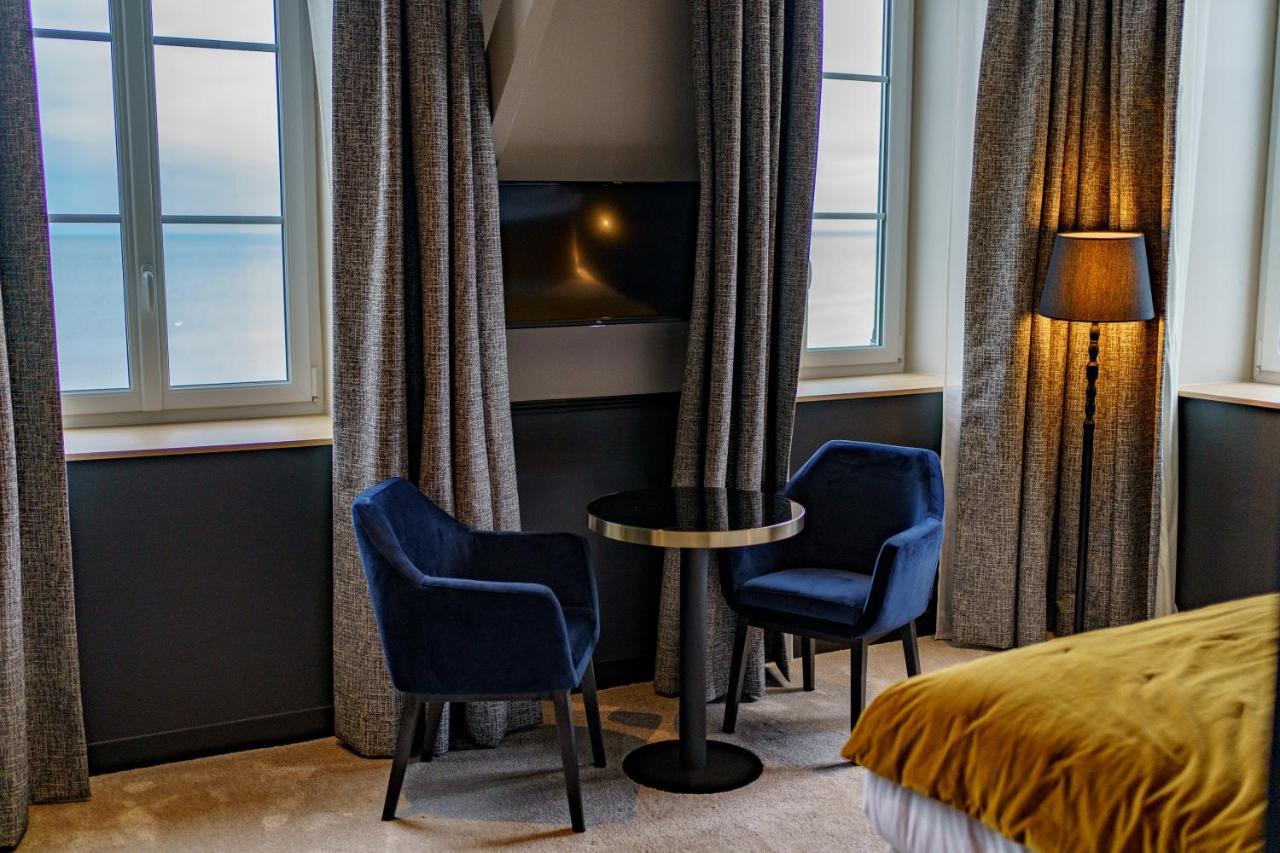 Hotel De La Plage Lion-sur-Mer Eksteriør billede